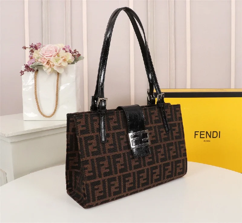 EN   Designer bags by Fendi 015