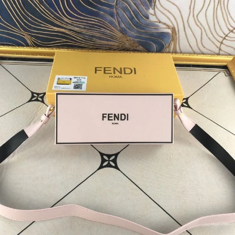 EN   Designer bags by Fendi 052