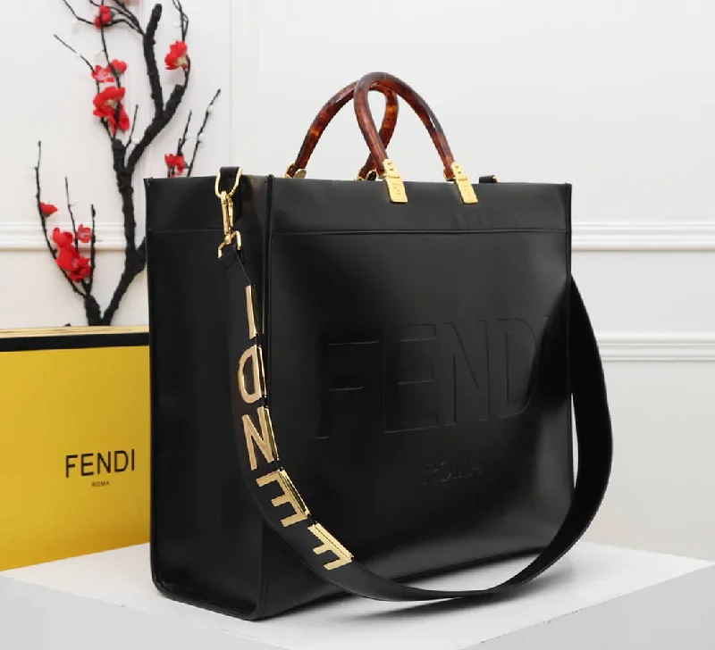 EN   Designer bags by Fendi 033