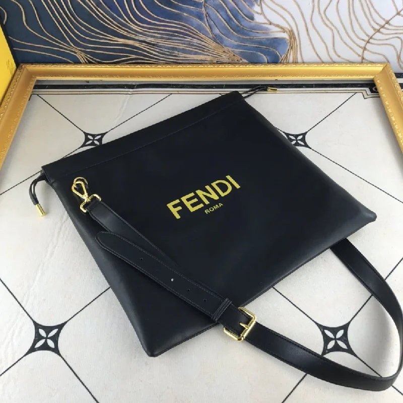 EN   Designer bags by Fendi 045