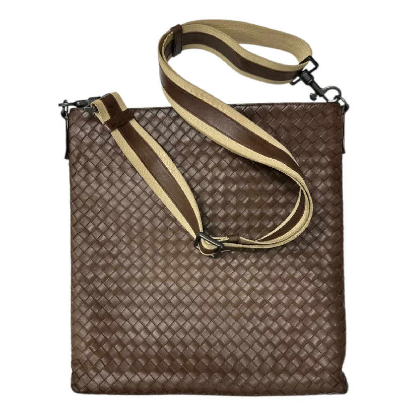 BOTTEGA VENETA Leather Nappa Intrecciato Crossbody Messenger Bag