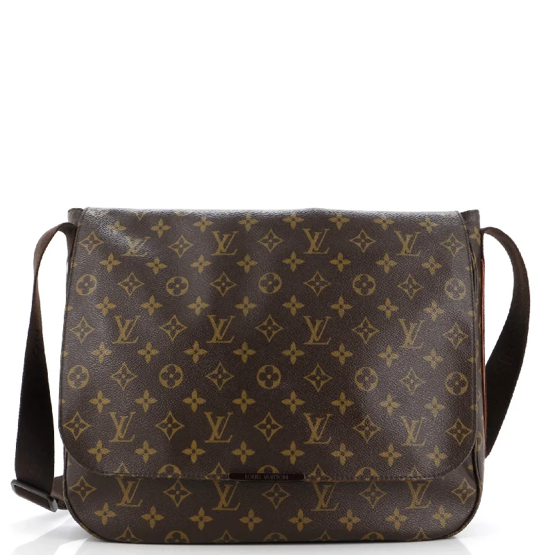 Beaubourg Messenger Bag Monogram Canvas MM